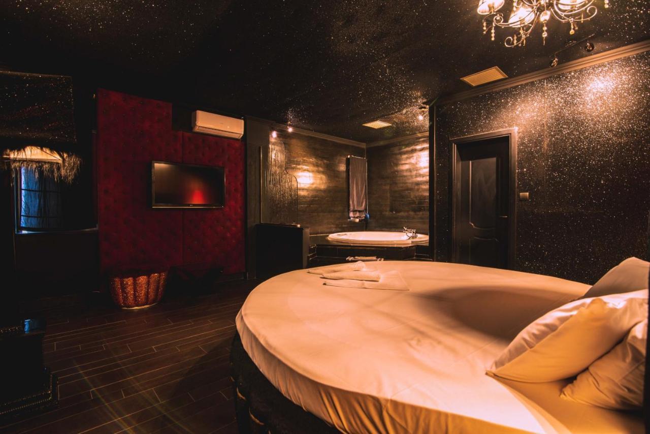 Ruby Rooms Kifisia - Adults Only Athen Exterior foto